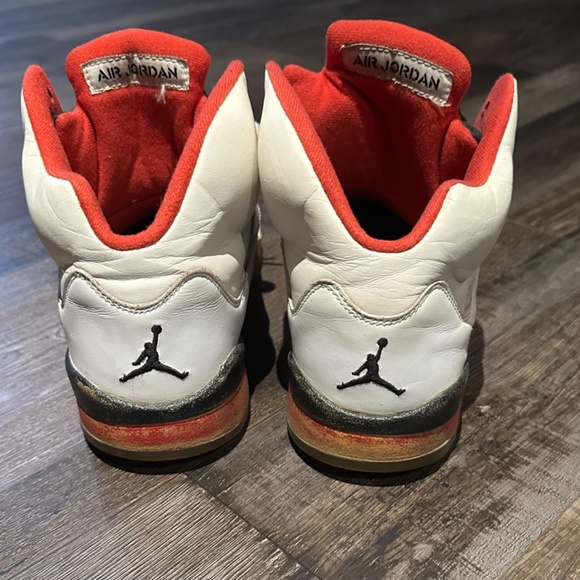 Jordan 5 Fire Red 2013 - Picture 4 of 6